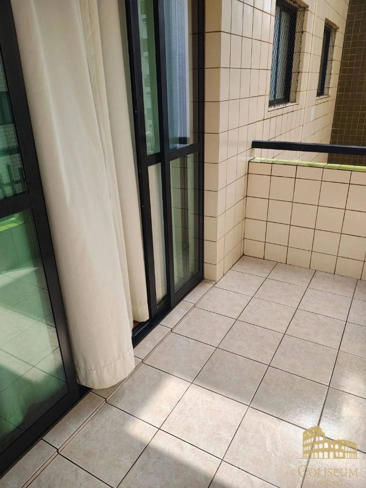 Imagem Apartamento 1 Dormitório, 1 Vaga, 50 mts da Praia