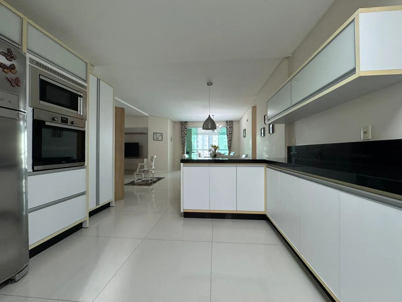 Imagem Apartamento à venda com 180m2 por R$ 2.300.000,00