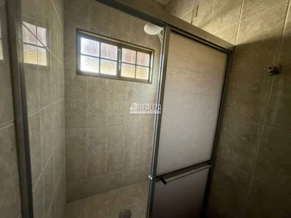 Imagem Casa de 3 dormitórios à venda no bairro Fabrício em Uberaba