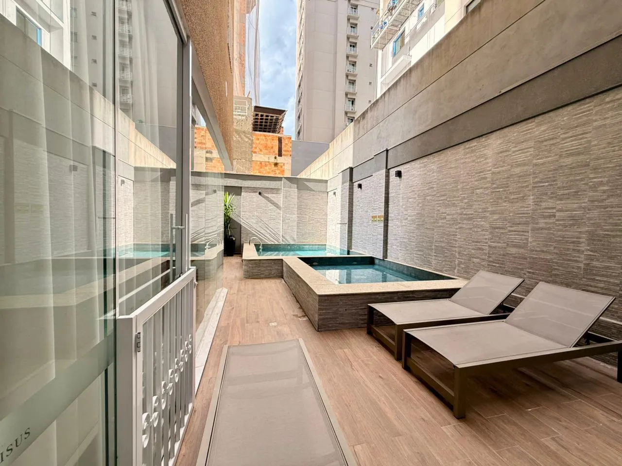 Imagem Apartamento à venda com 70m2 por R$ 1.000.000,00