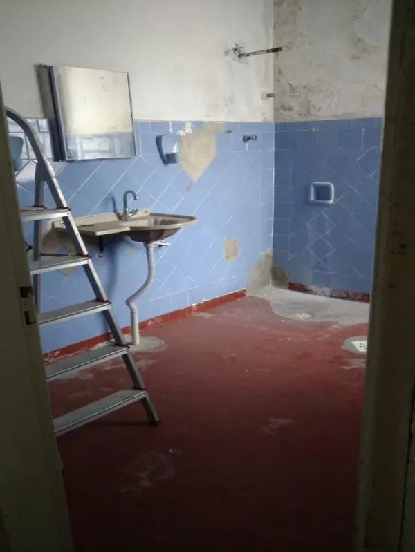 Imagem Sobrado à venda em São Caetano do Sul-SP, bairro Cerâmica: 2 quartos, 1 banheiro, 1 vaga e 160m². Aproveite!