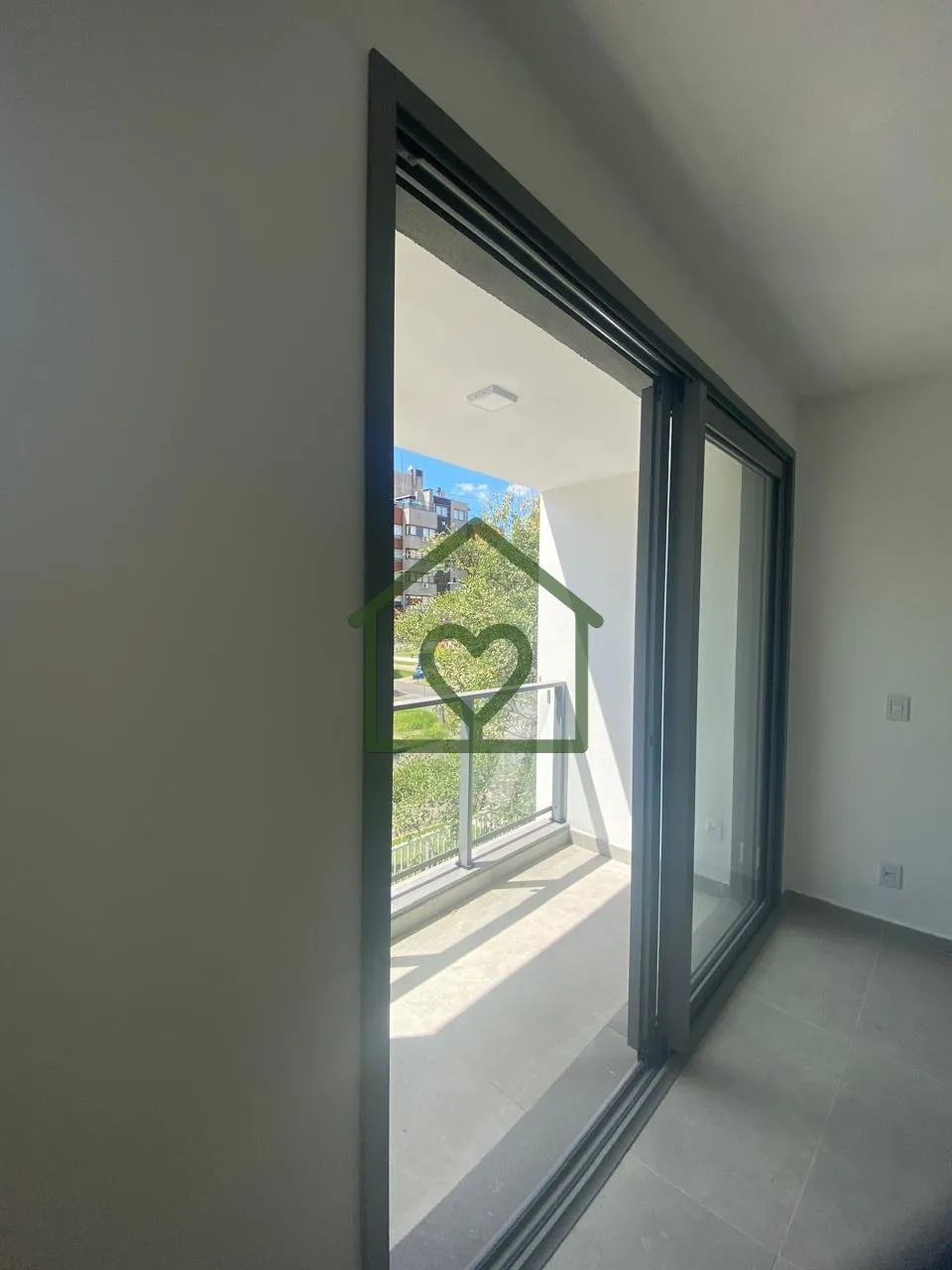 Imagem Excelente apartamento à VENDA no Bairro Chácara das Pedras!
Imóvel NOVO (nunca habitado), com 2 d...