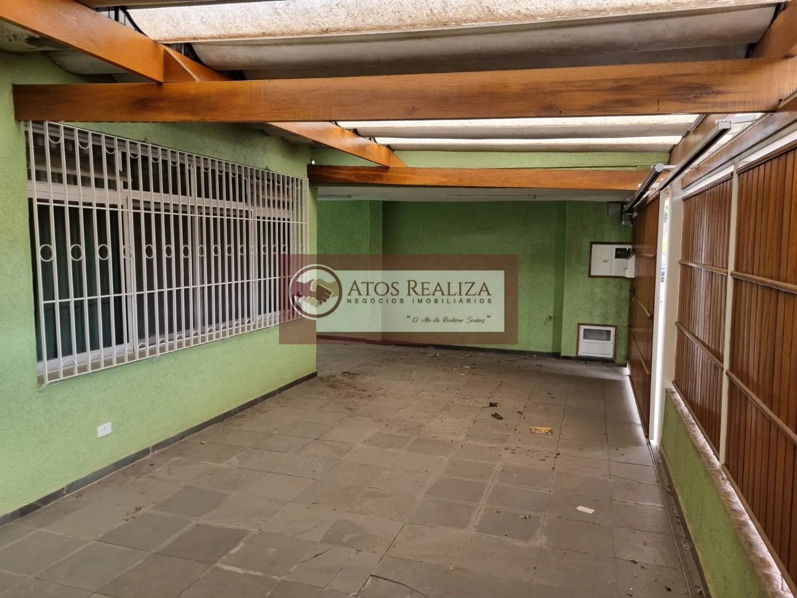 Imagem Casa térrea com edícula em Santo Amaro - São Paulo: 172m², 5 dormitórios, 1 suíte, 3 banheiros por R$980.000. Compre agora!