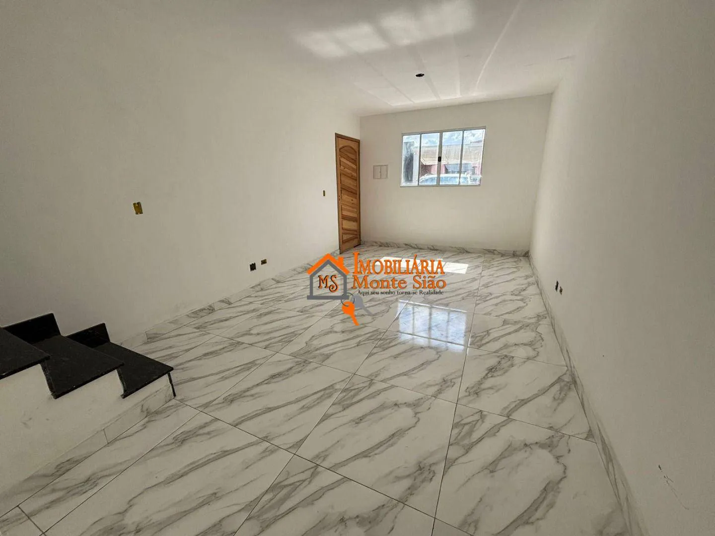 Imagem Sobrado com 3 dormitórios à venda, 125 m² por R$ 670.000,00 - Vila Barros - Guarulhos/SP