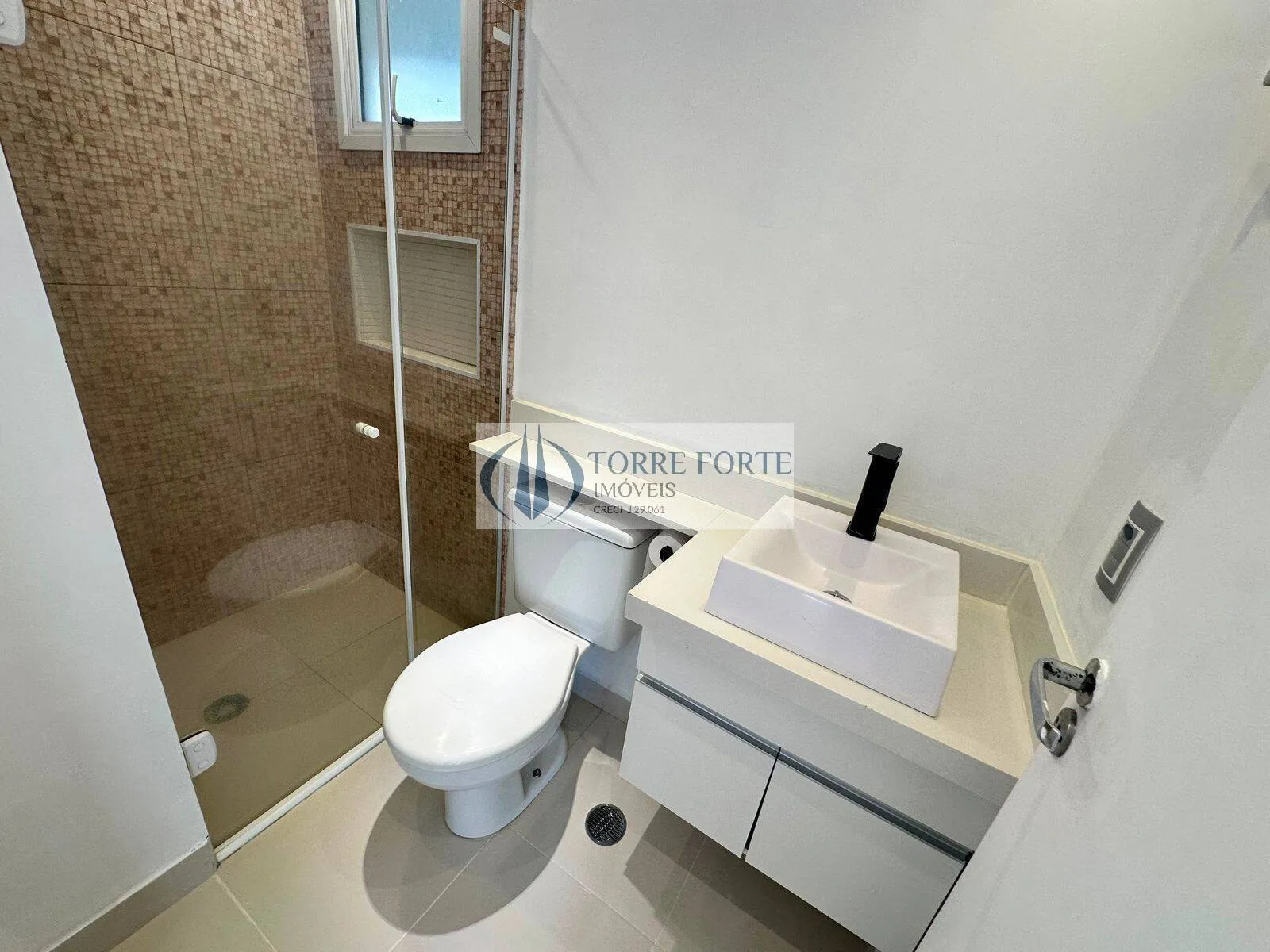 Imagem Lindo Apartamento com 2 dormitorios 2 vagas , varanda na Vila Carrão.