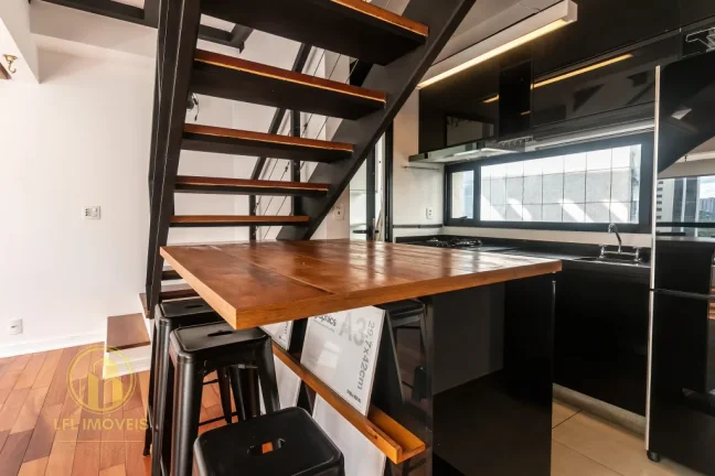 Imagem Duplex para Locação na Vila Olimpia: Mobiliado, com 1 suíte e 1 vaga.