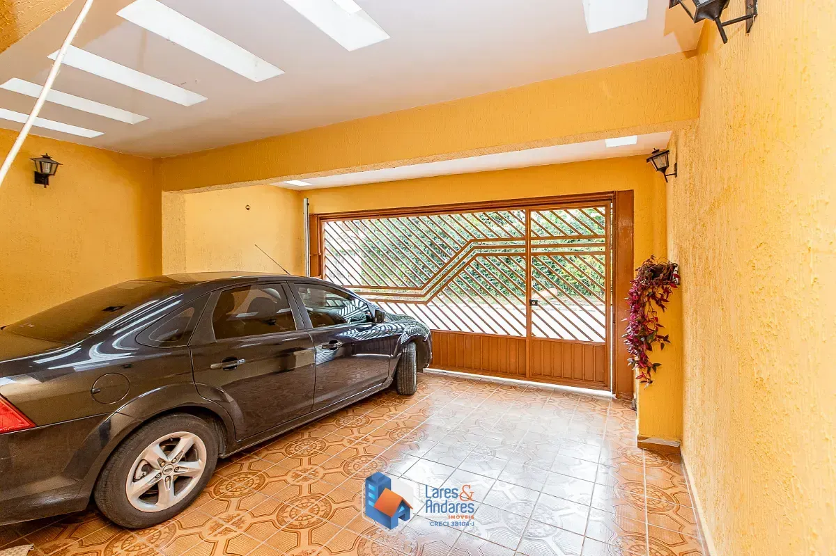 Imagem Sobrado para venda em Jardim Umuarama com 3 quartos, sendo 1 suíte, 396m²