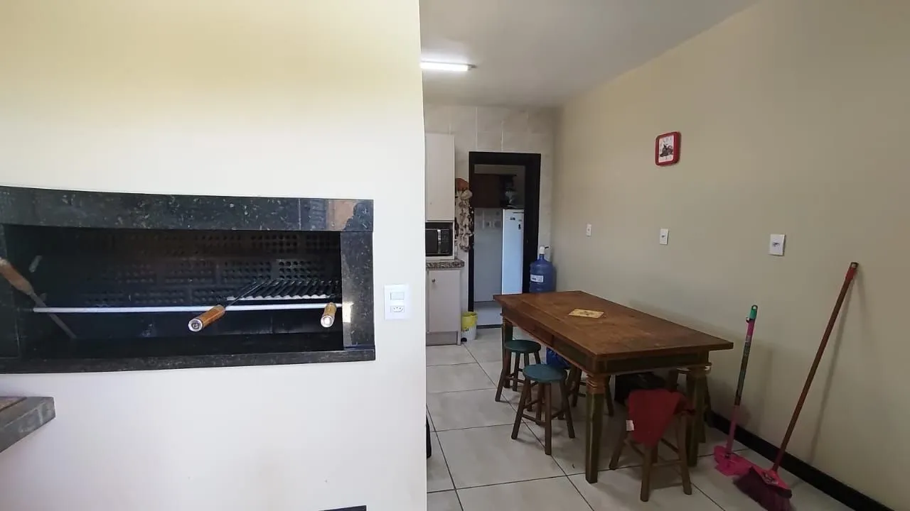 Imagem Excelente casa a Beira Mar cinco suites