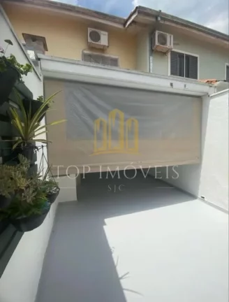 Imagem Seu novo lar no Jardim Limoeiro espera por você! Encante-se com esta linda casa em condomínio, ideal para quem busca conforto, segurança e praticidade!