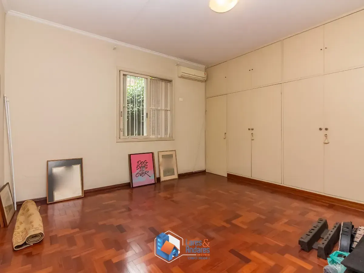 Imagem Casa para venda em Lapa com 3 quartos, sendo 1 suíte, 377m²