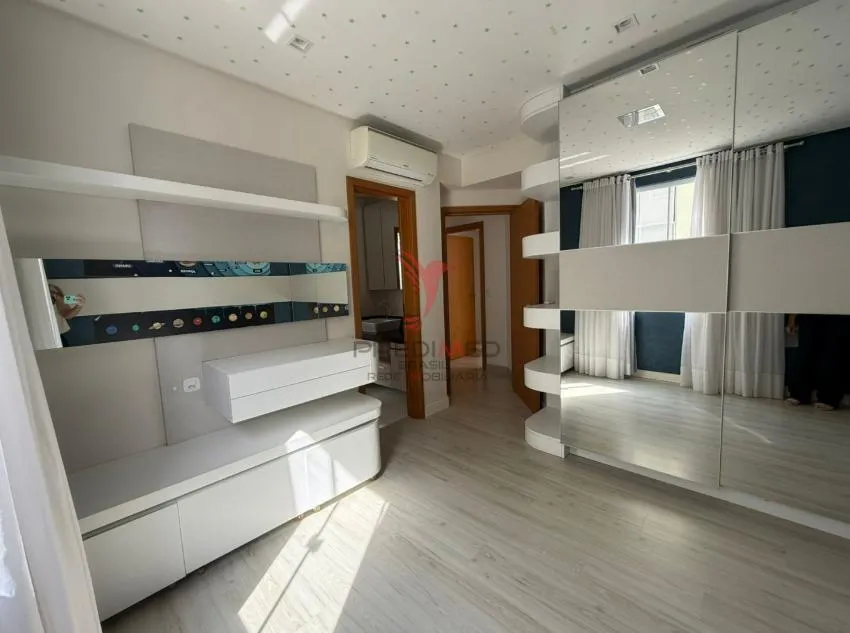 Imagem Apartamento de 3 Quartos, semi mobilado, 2 Vagas de Garagem,centro de Jaraguá