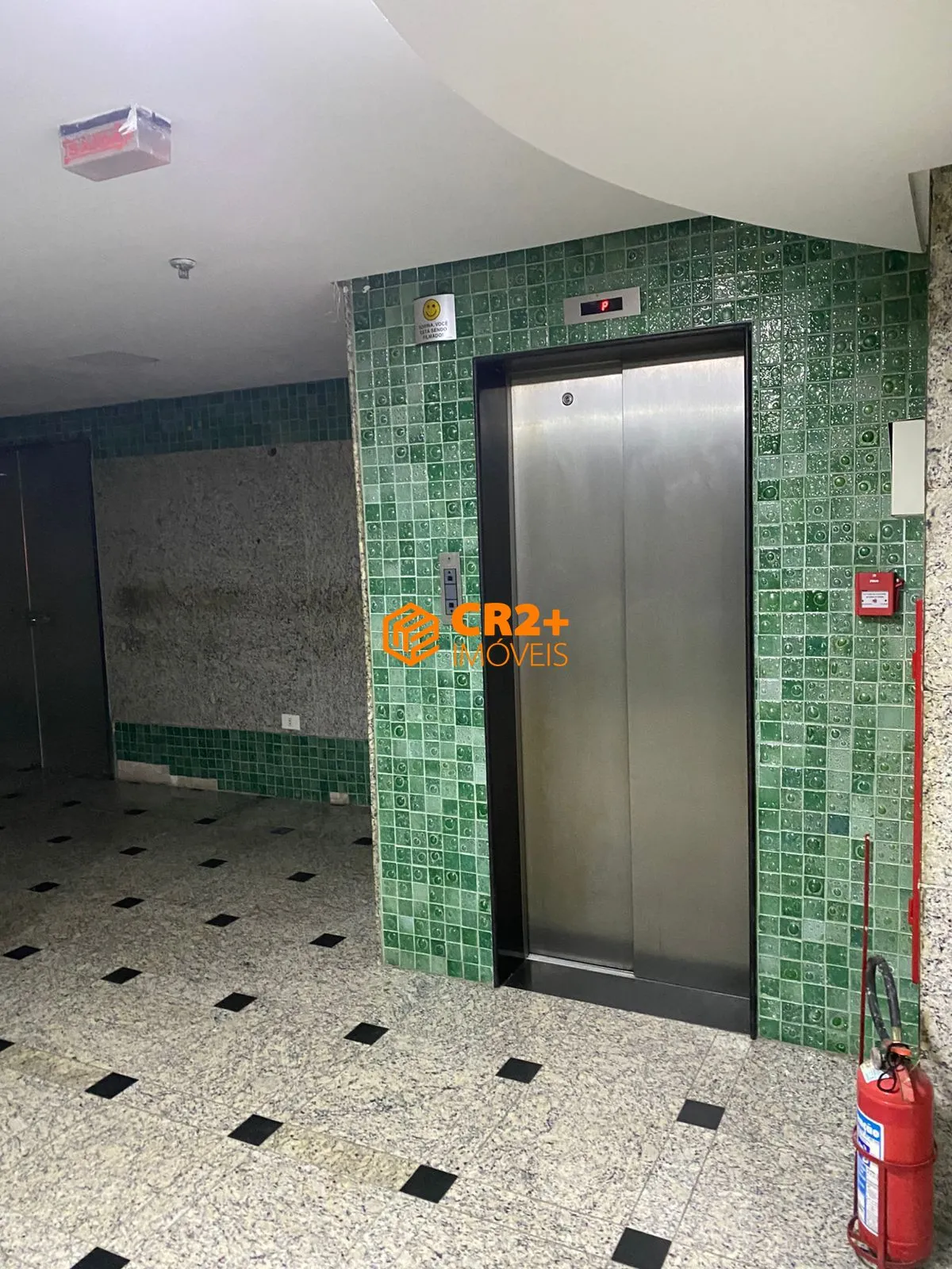 Imagem Oportunidade! Ampla Sala Comercial na Ilha do Leite - 250m²