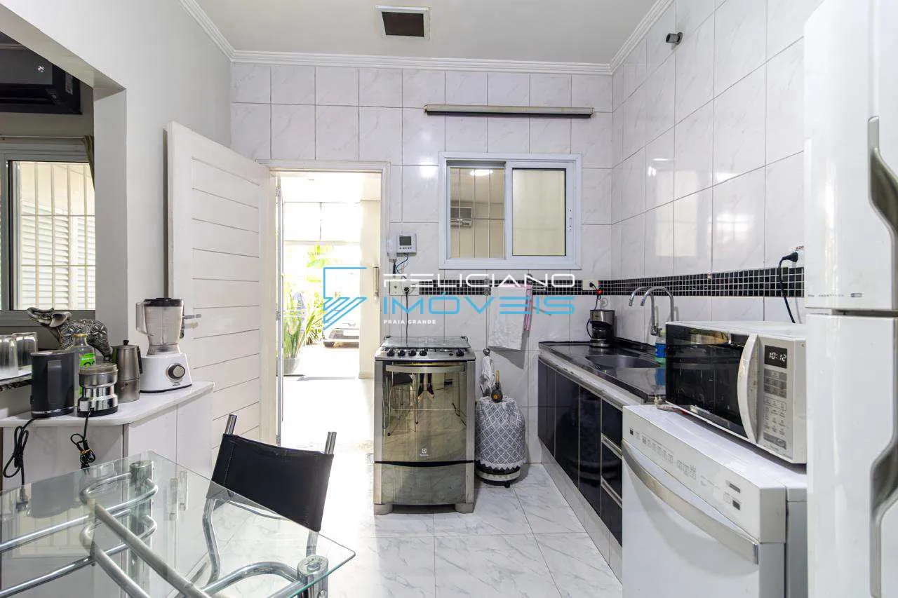 Imagem Casa com 2 quartos, Balneário Maracanã, Praia Grande - R$ 476 mil, Cod: 7549