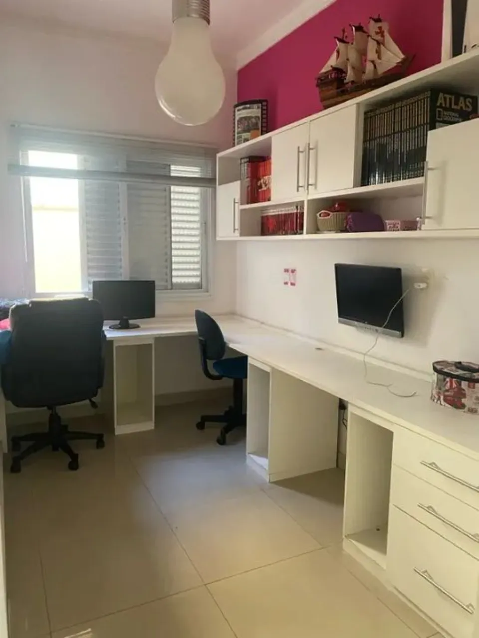 Imagem Casa de Luxo em Condomínio na Granja Olga I - 4 Quartos, 4 Suítes, 1 Sala, 2 Vagas de Garagem - Sorocaba-SP