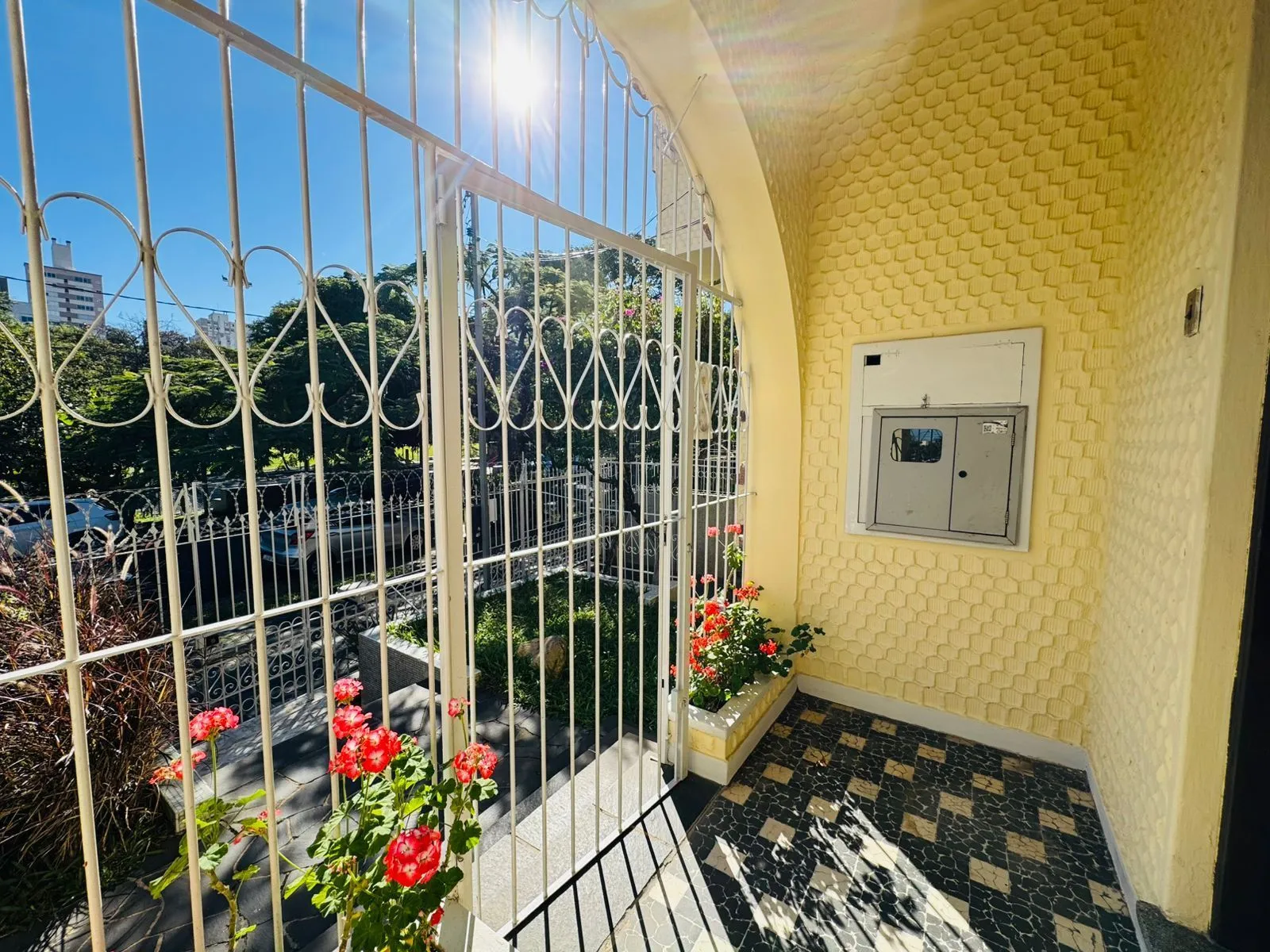 Imagem Casa Ampla com Pátio e Excelente Localização no Petrópolis