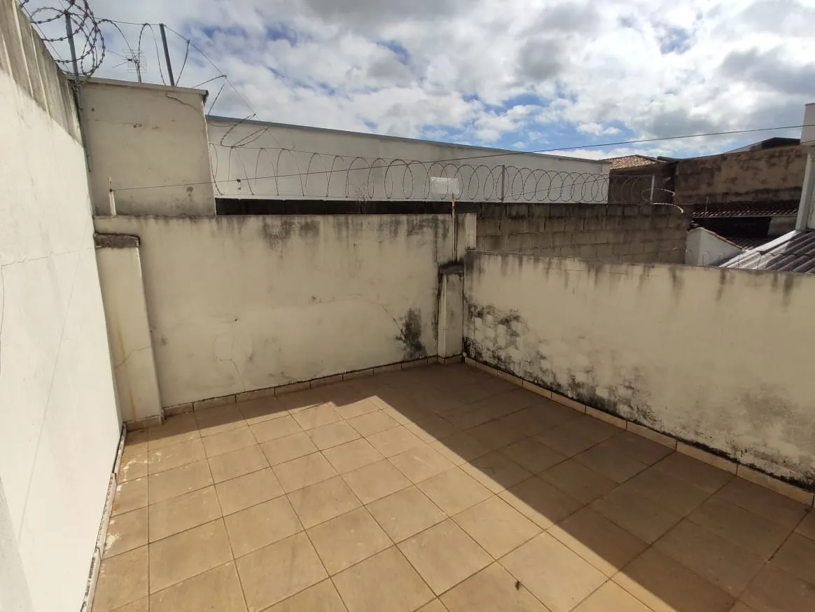 Imagem Casa à venda 2 Quartos, 1 Vaga, 250M², Centro, Taubaté - SP