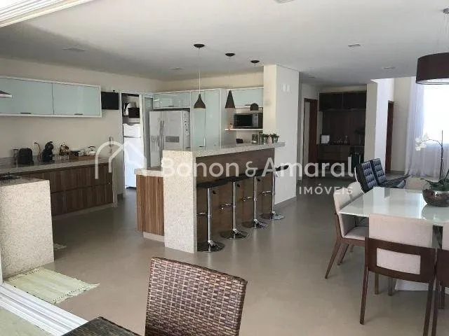 Imagem Casa à venda com 4 Quartos e 6 Banheiros no Swiss Park - Campinas/sp