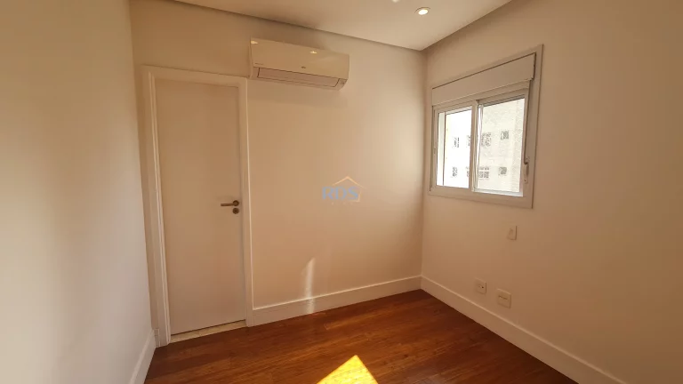 Imagem Vende lindo apartamento de 137m² com 3 suítes e 3 vagas na Vila Suzana