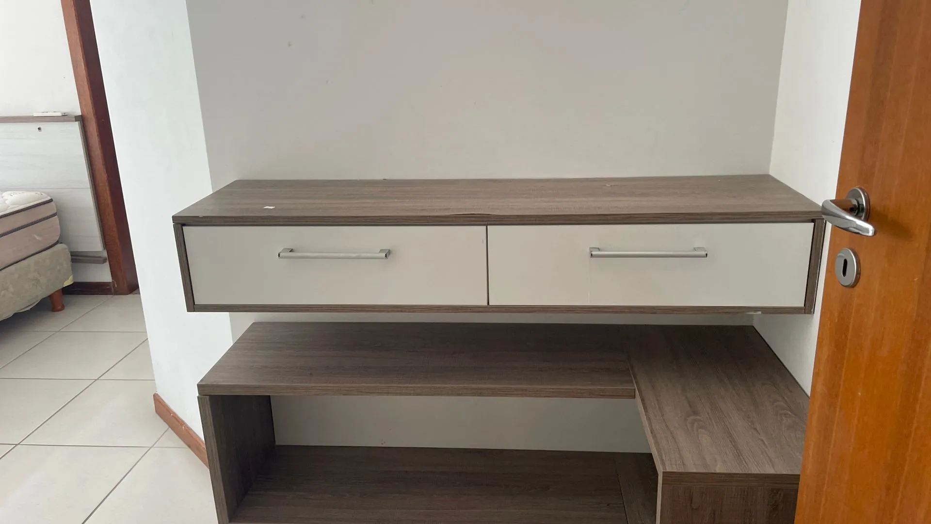 Imagem Apartamento de dois dormitórios, locação anual.