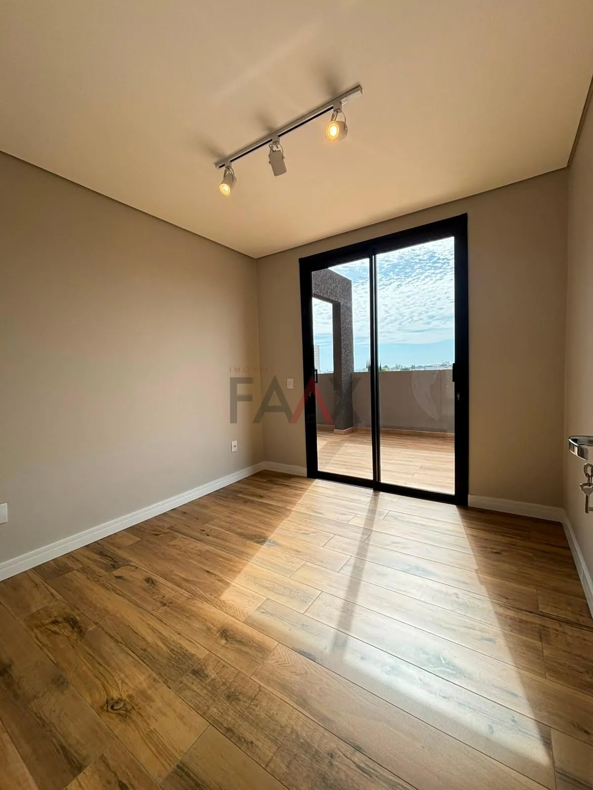 Imagem Apartamento com 3 dormitórios para locação, BATEL, GUARAPUAVA - PR