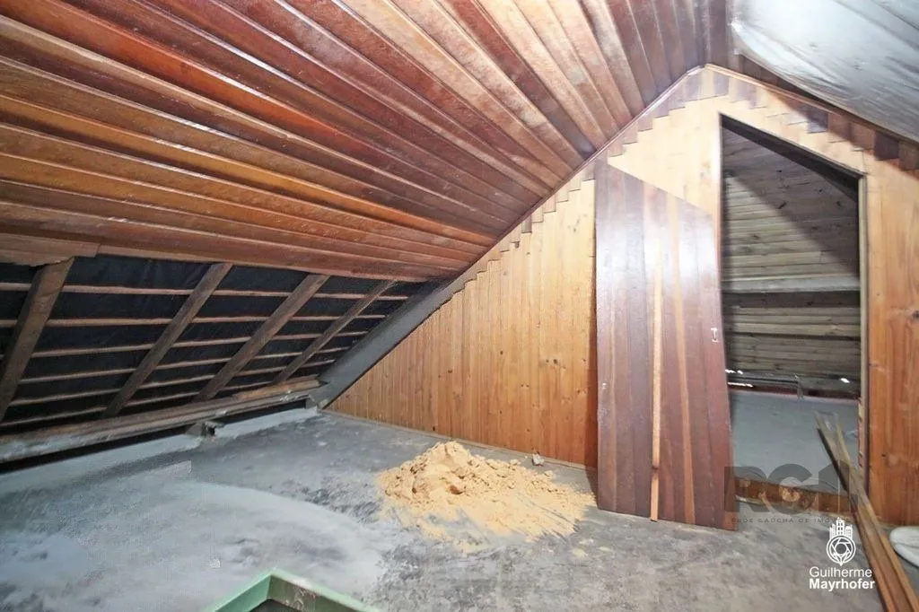 Imagem Casa de 3 dormitórios no bairro Partenon