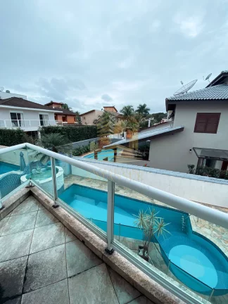 Imagem Casa na praia em condomínio fechado