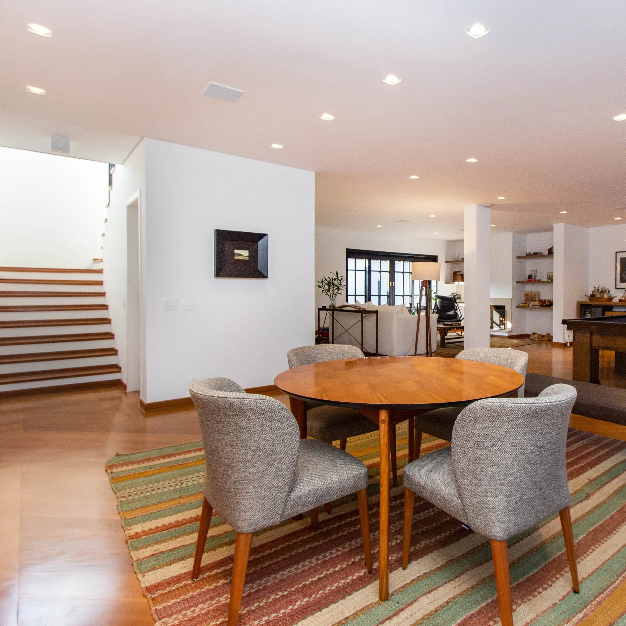 Imagem Sobrado à venda com 435m² na Cidade Jardim