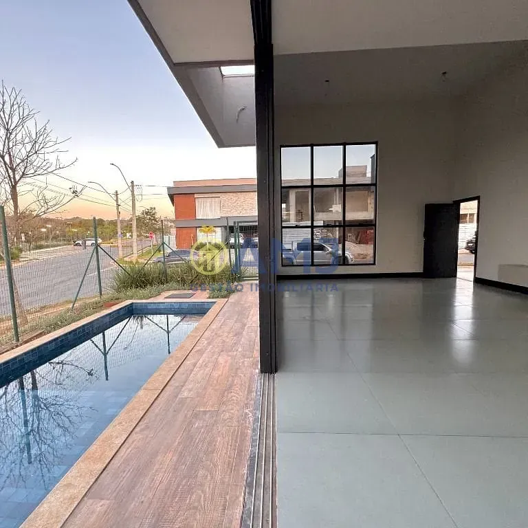 Imagem Venda de Casa Térrea no Jardins Porto | Lote de Esquina | Vista para Reserva