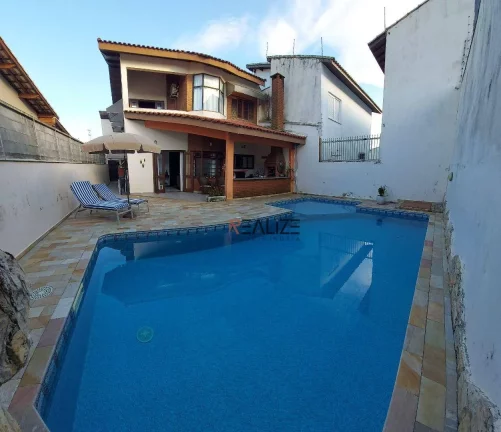 Imagem Casa próximo da praia com 3 dormitórios à venda, 219 m² por R$ 1.065.000 - Cibratel - Itanhaém/SP