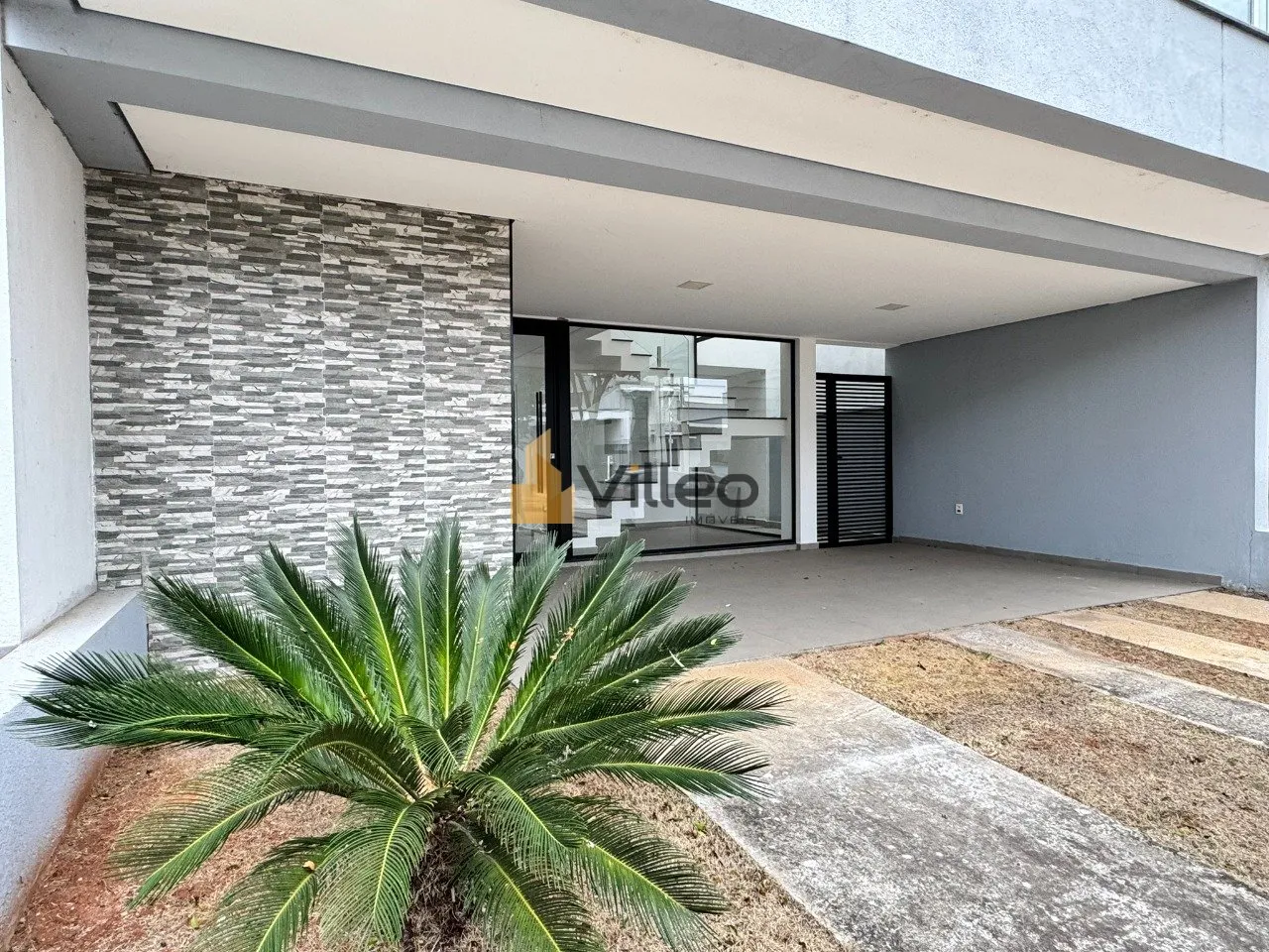 Imagem Descubra uma residência que redefine o conceito de morar bem. Esta casa térrea de 206 m², localiz...