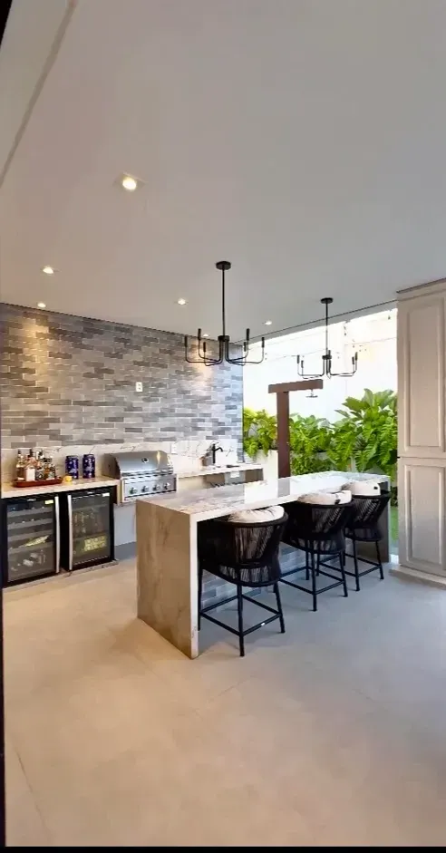 Imagem Casa de Condomínio com 4 Quartos à Venda, 460 m² em Pires Façanha - Eusébio
