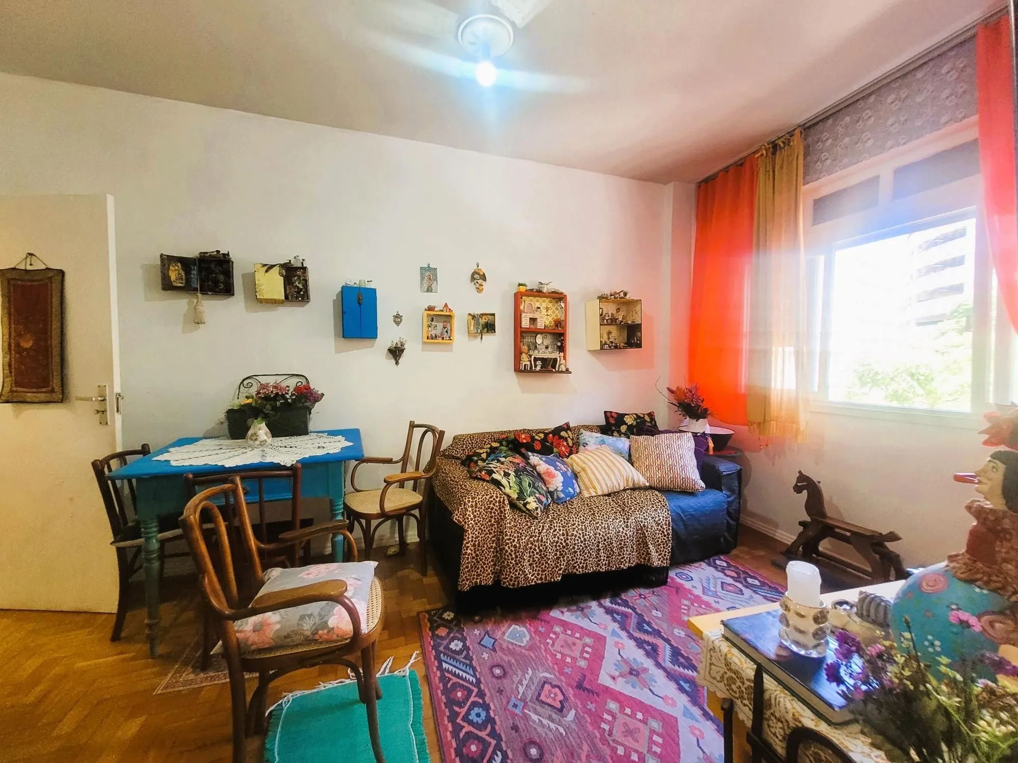 Imagem ÓTIMO APARTAMENTO 2 DORMITÓRIOS A 50m DA UFRGS E UFCSPA.