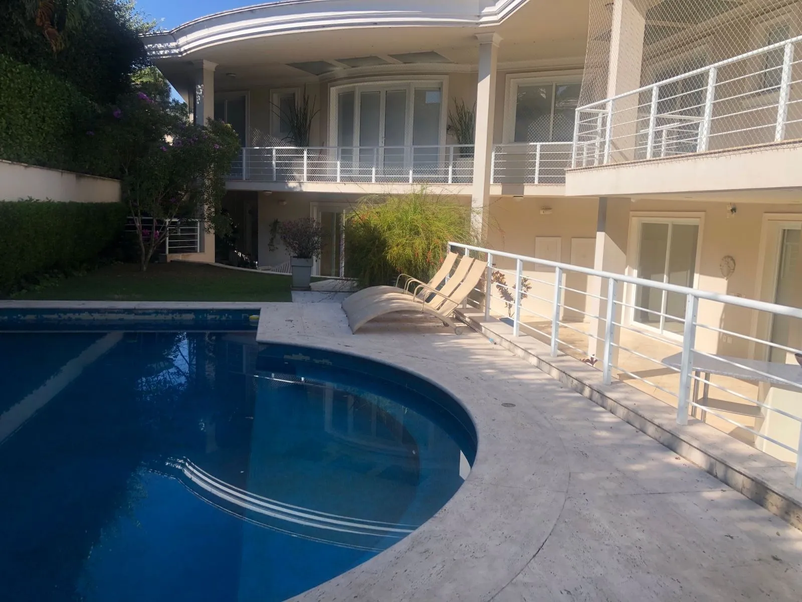 Imagem Residência 4 Suítes à Venda ? Residencial Alphaville 1