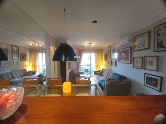 Imagem Apartamento à venda em Moema, São Paulo-SP: 2 quartos, 1 suíte, 3 banheiros, 2 vagas, 75m² de área!