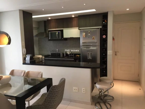Imagem Imperdível apartamento à venda em São Paulo-SP, Vila Nova Conceição: 2 quartos, 1 suíte, 2 banheiros, 2 vagas de garagem, 72m²!