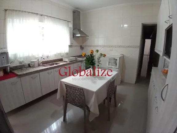 Imagem Casa na Vila Belmiro com 3 quartos, 1 suíte, churrasqueira, sala 2 ambientes, garagem 3 carros por R$ 1.000.000,00