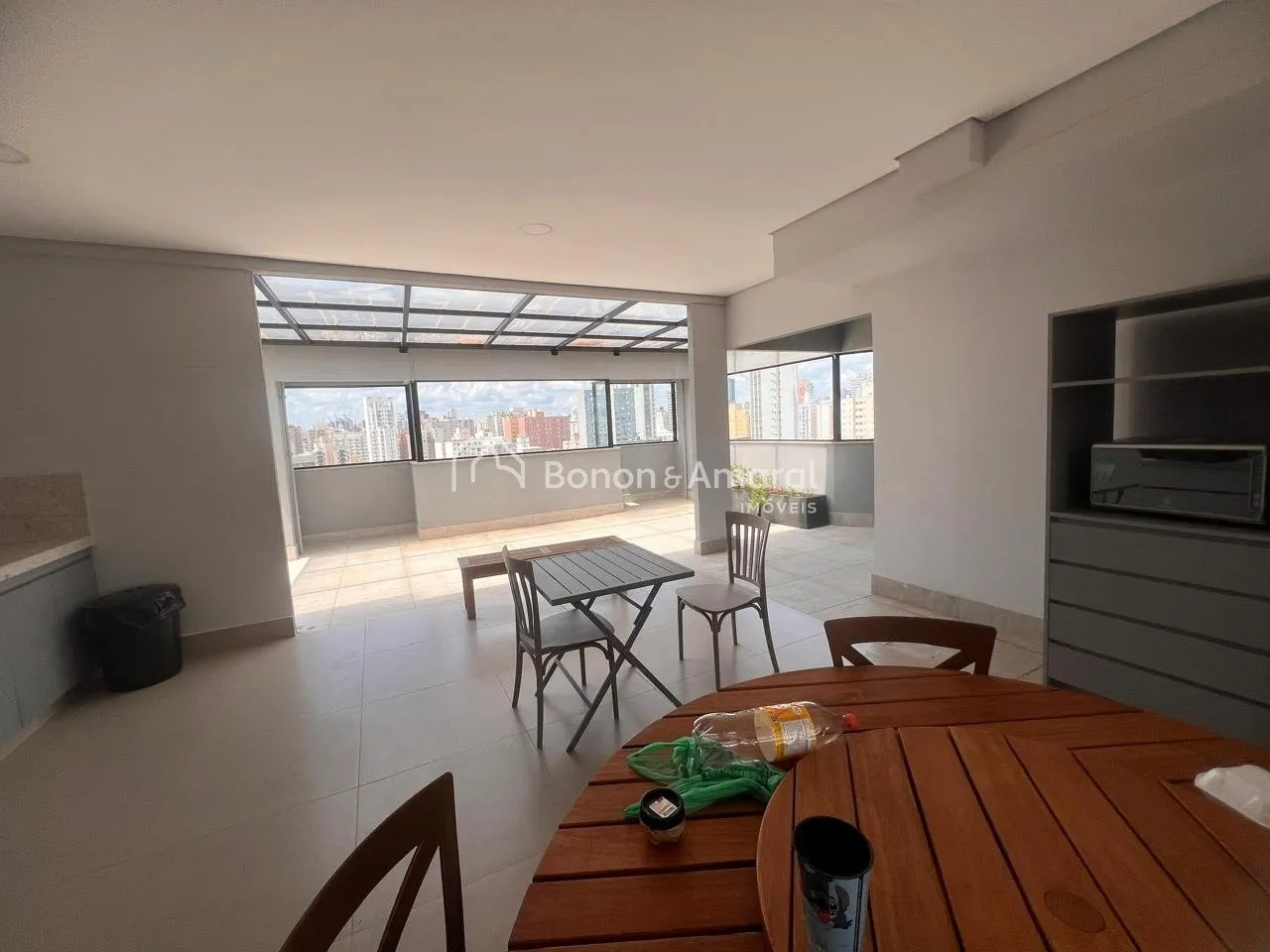 Imagem Seu novo lar no Botafogo: 72m², andar alto e lazer de clube
