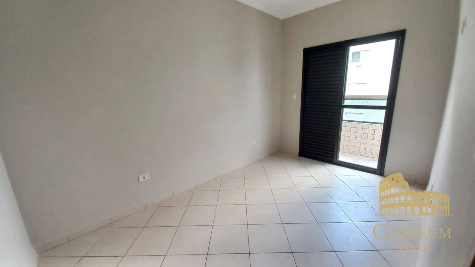 Imagem Apartamento com 2 dormitórios à venda, 72 m² por R$ 460.000,00 - Aviação - Praia Grande/SP