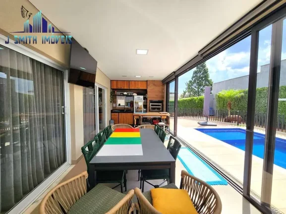 Imagem Casa no Alphaville Granja Viana - Moderna, 3 suítes, gourmet e piscina!