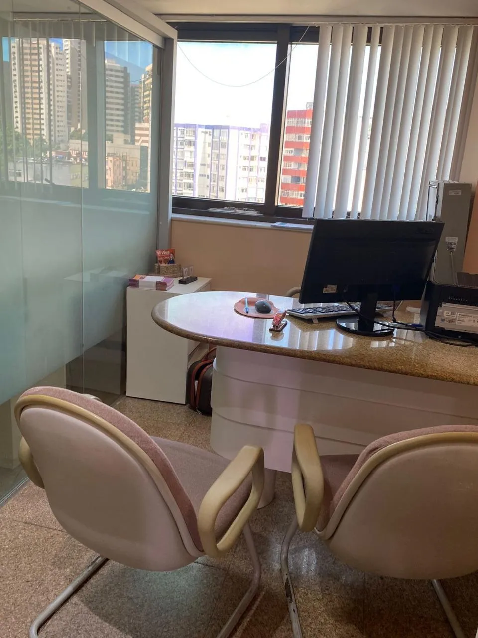 Foto do imóvel Sala comercial, 40,82m2, à venda em Salvador, Canela em Avenida Reitor Miguel Calmon