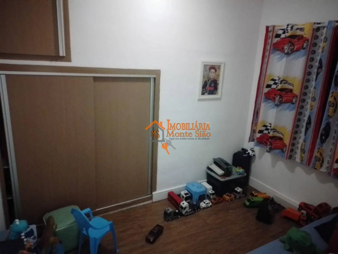Imagem Sobrado com 3 dormitórios à venda, 220 m² por R$ 583.000,00 - Jardim Adriana - Guarulhos/SP