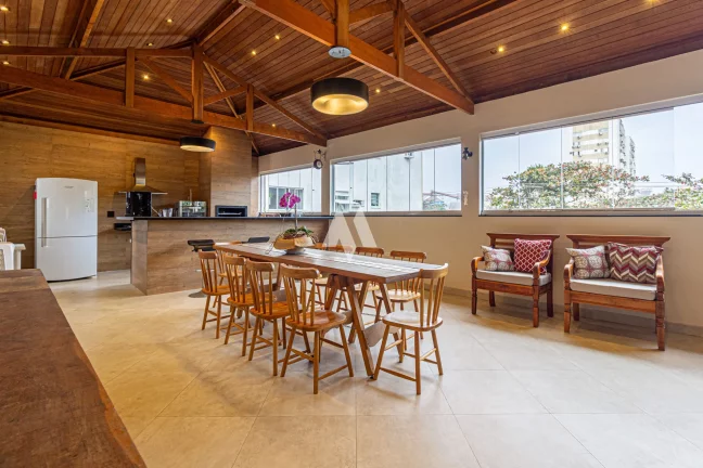 Imagem Casa de cinema no bairro da Aparecida toda modernizada e com área gourmet!