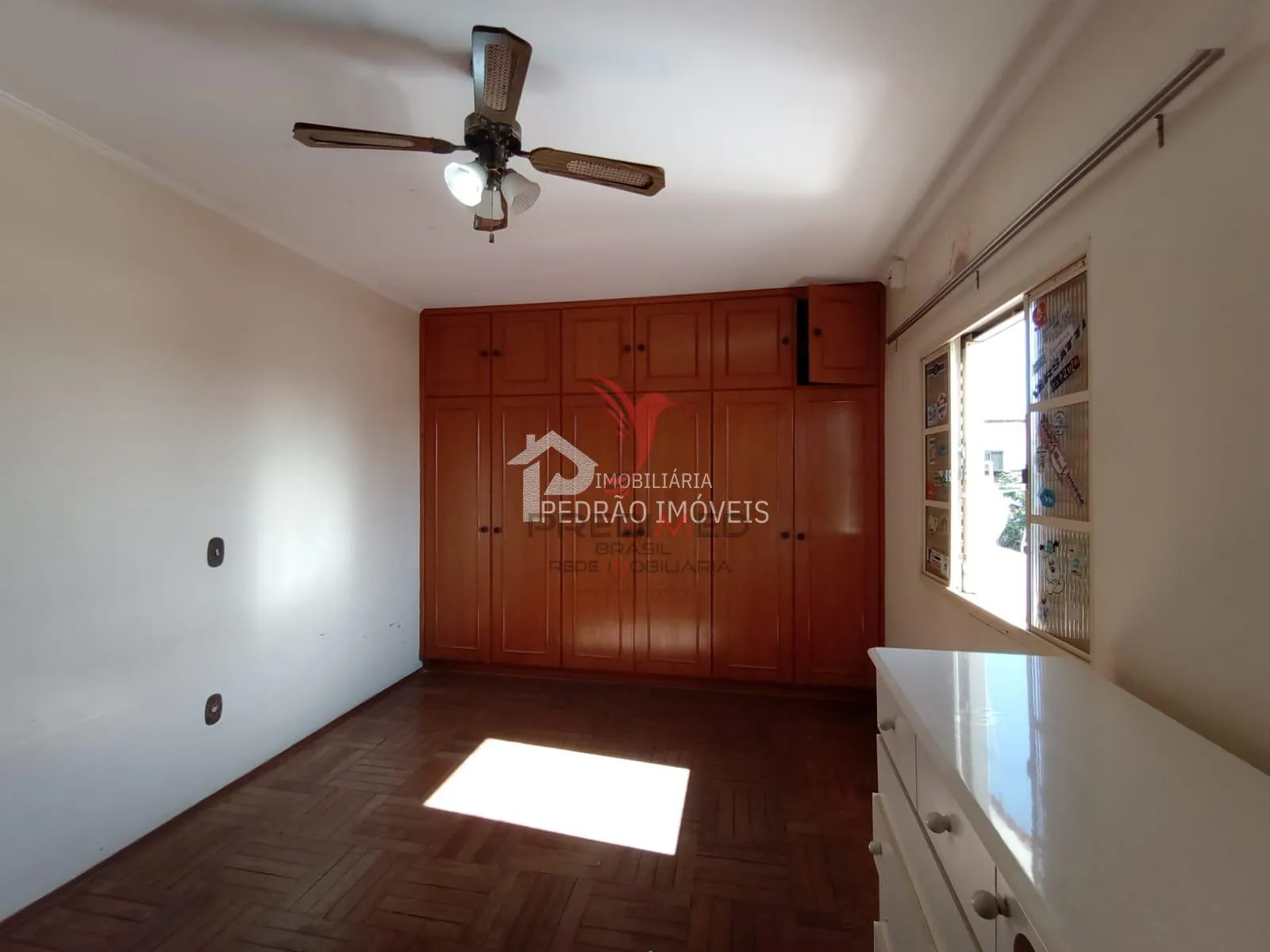 Imagem Casa de 4 quartos, 239m² no bairro Centro, em Lençóis Paulista