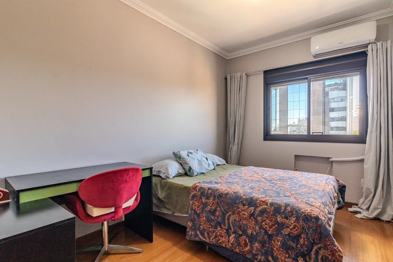 Imagem Apartamento com 2 quartos, vaga dupla - Bairro Petrópolis