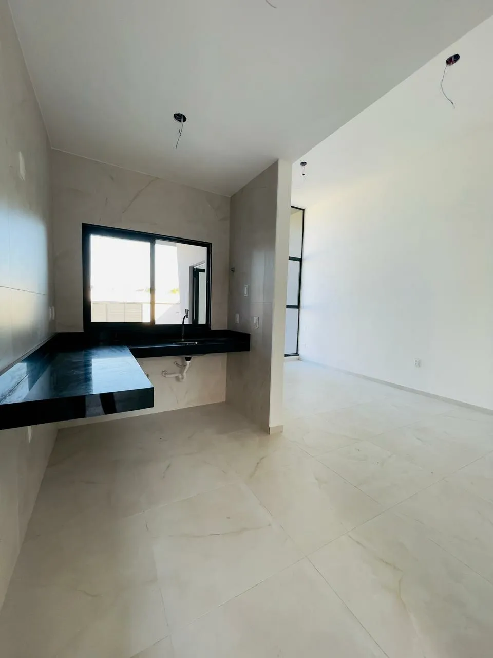 Imagem Casa 3 Quartos Com Controle de Acesso - Eusébio