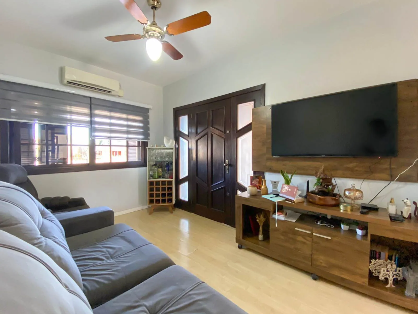 Imagem Casa / 2 Quartos / 2 Vagas / Pátio / Formosa / Alvorada / RS