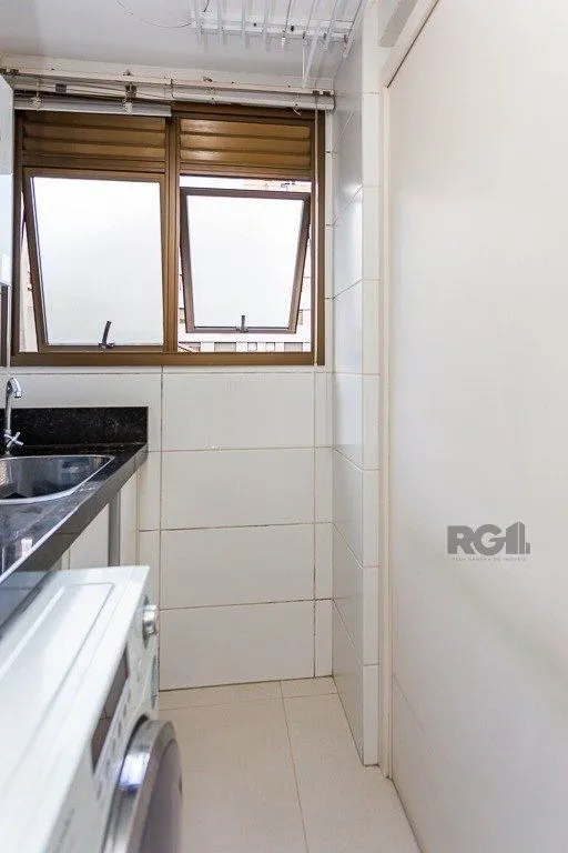 Imagem Apartamento 3 dormitórios, 1 suíte, 2 vagas - 74,91m² no Bairro Petrópolis