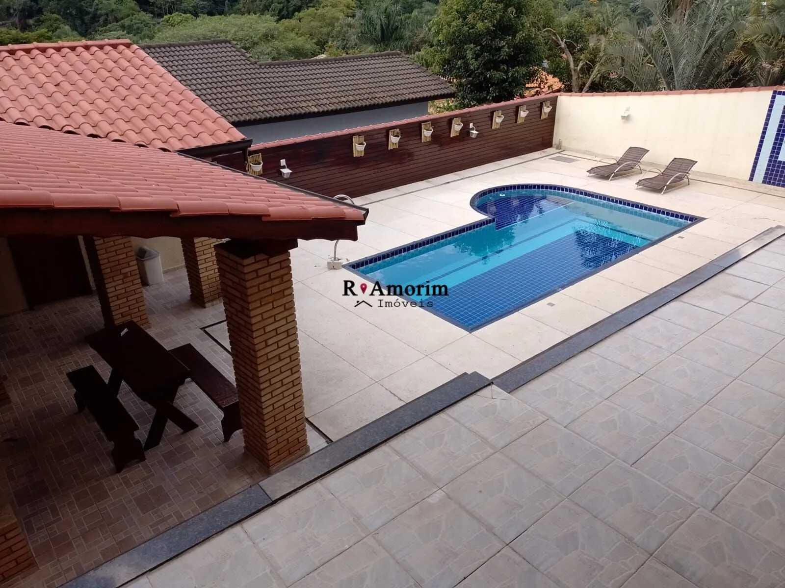 Imagem São Fernando Residência - Casa com piscina a venda no Condomínio São Fernando Residência em Barueri/SP