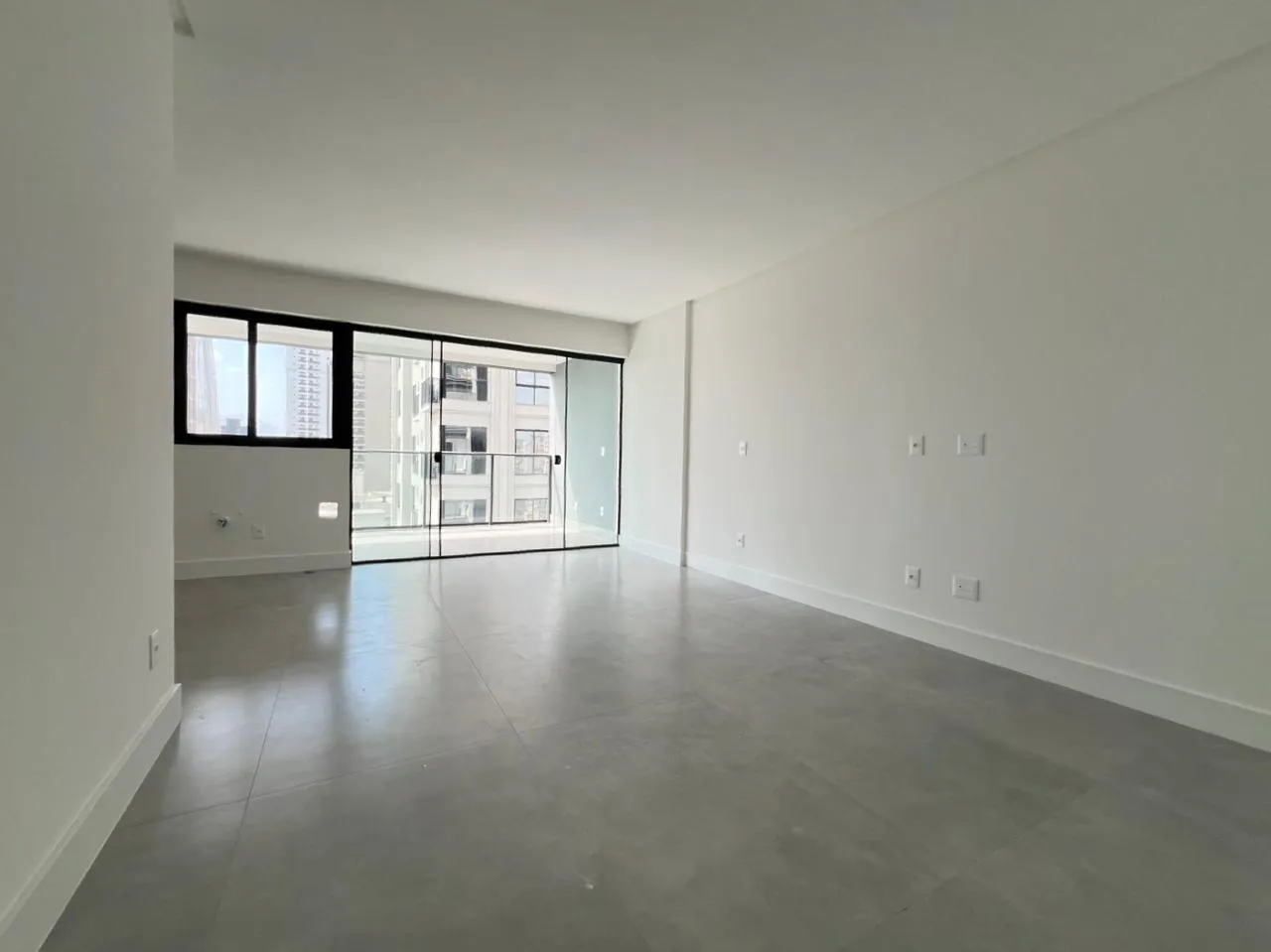 Imagem Apartamento à venda com 123.43m2 por R$ 2.790.000,00