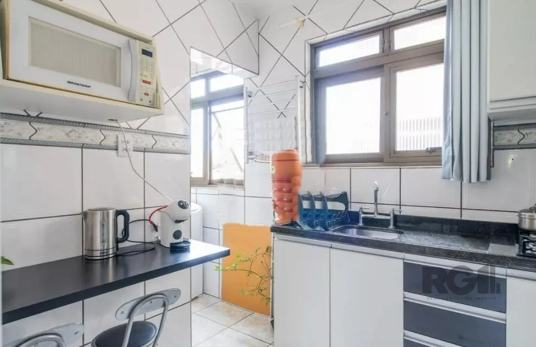 Imagem Apartamento Semimobiliado 1 Dormitório e 1 Vaga